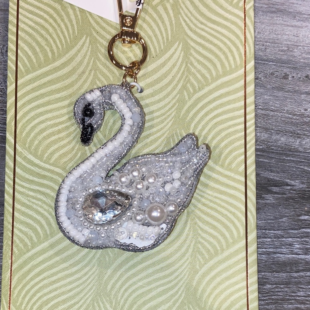 Elegant Beaded Swan Keychain/Bag Charm